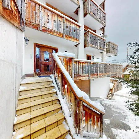 Daire In Location With Views *