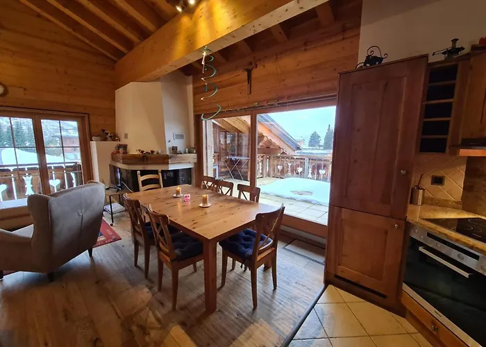 Apartament In Location With Views *