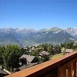 Apartment In Location With Views